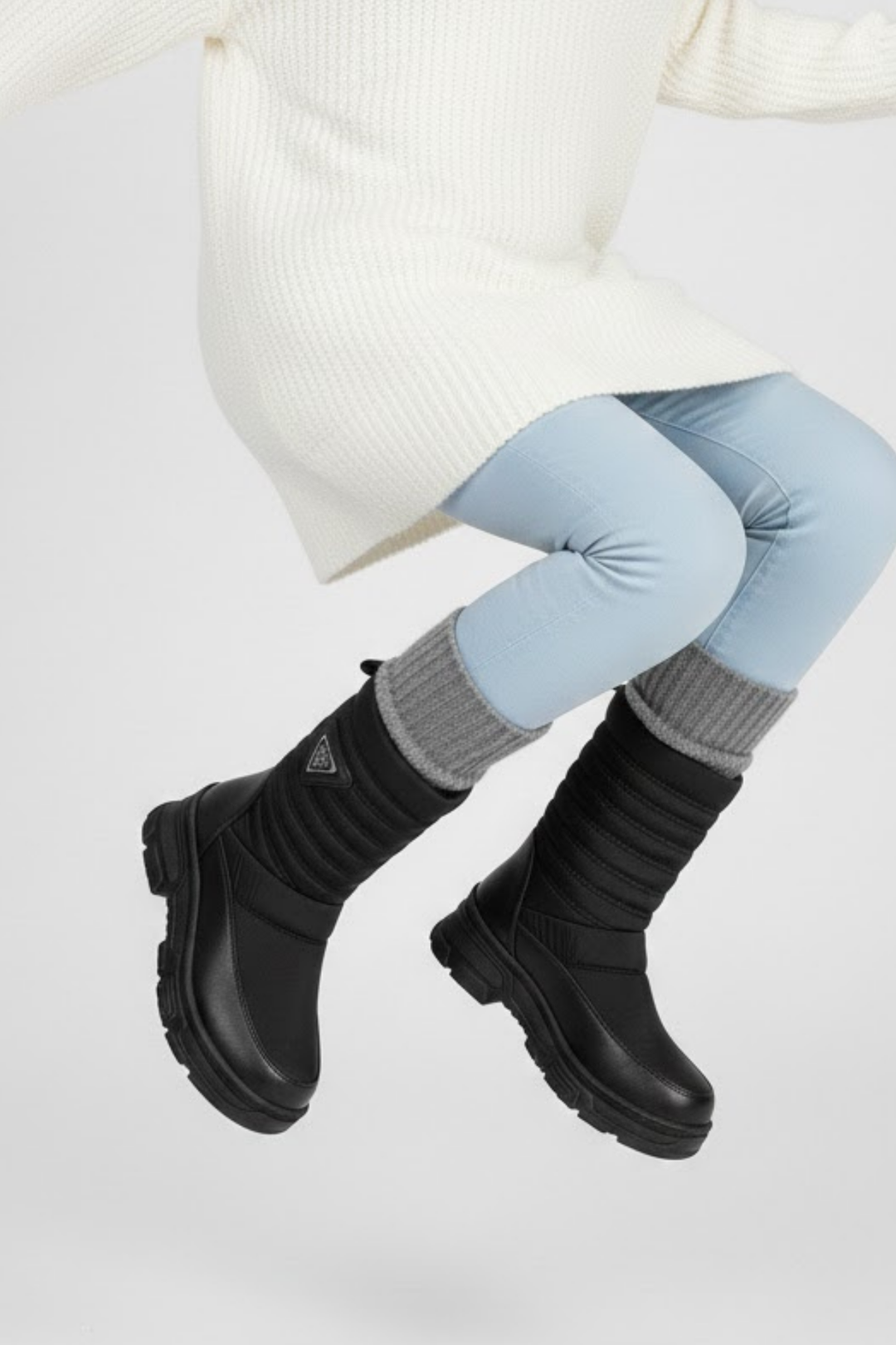 Levan Kadın Kalın Tabanlı Siyah Mat Kar Botu