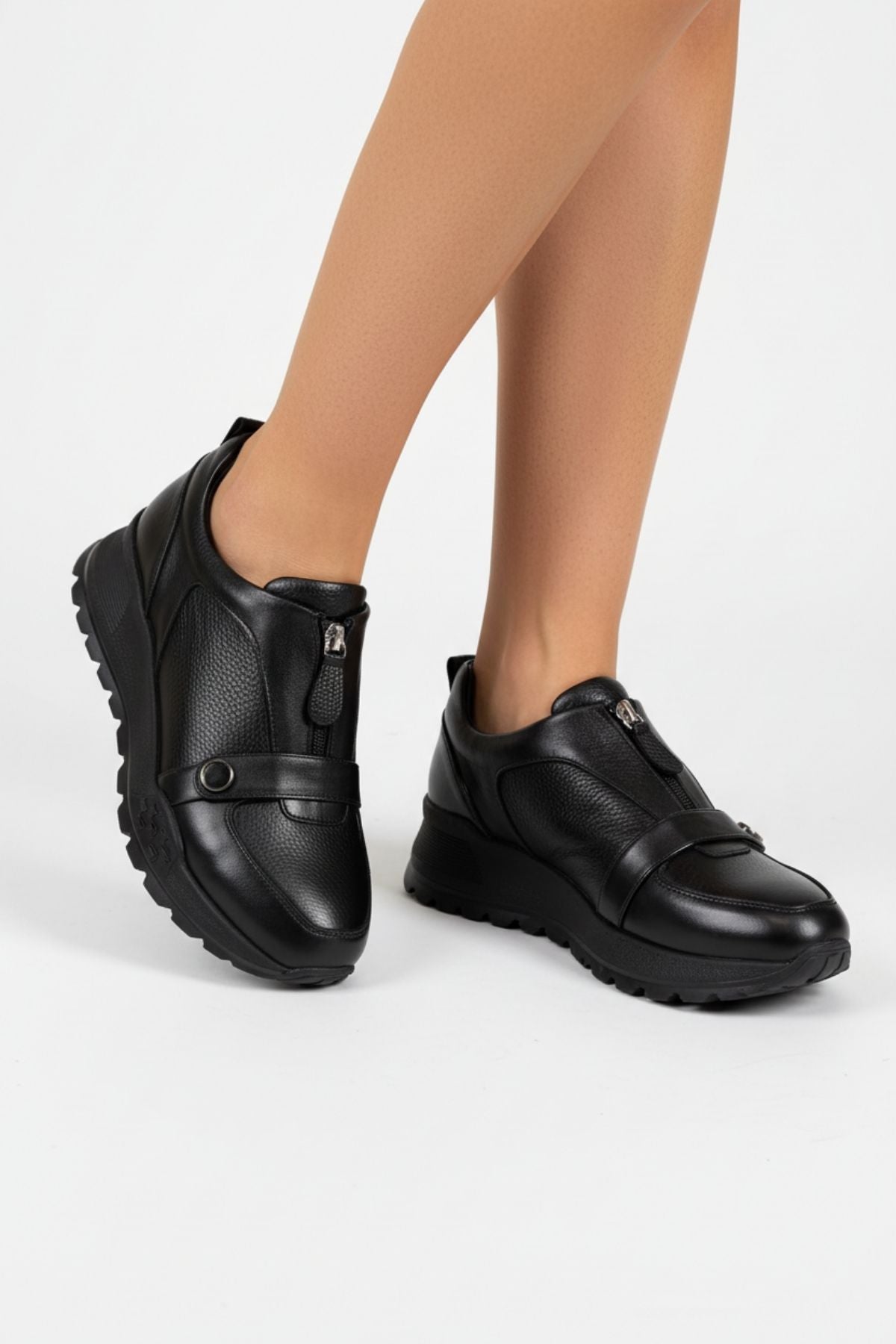 Robigo Kadın Hakiki Deri Siyah Spor Ayakkabı