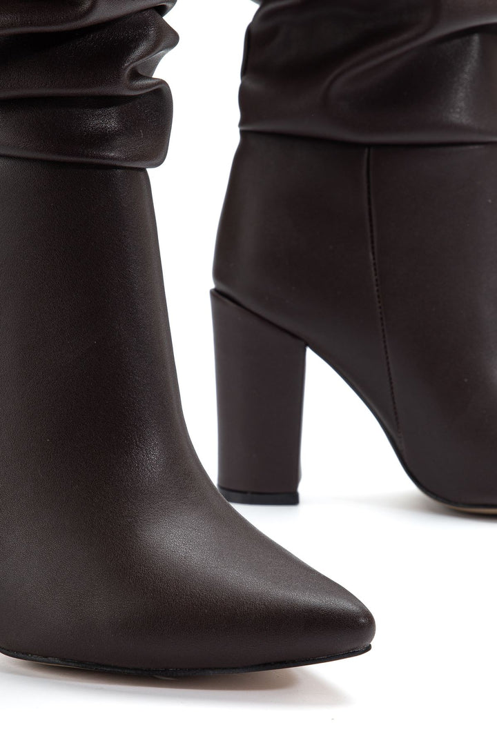 Jarnes Kadın Kahve Körüklü Kalın Topuklu Çizme