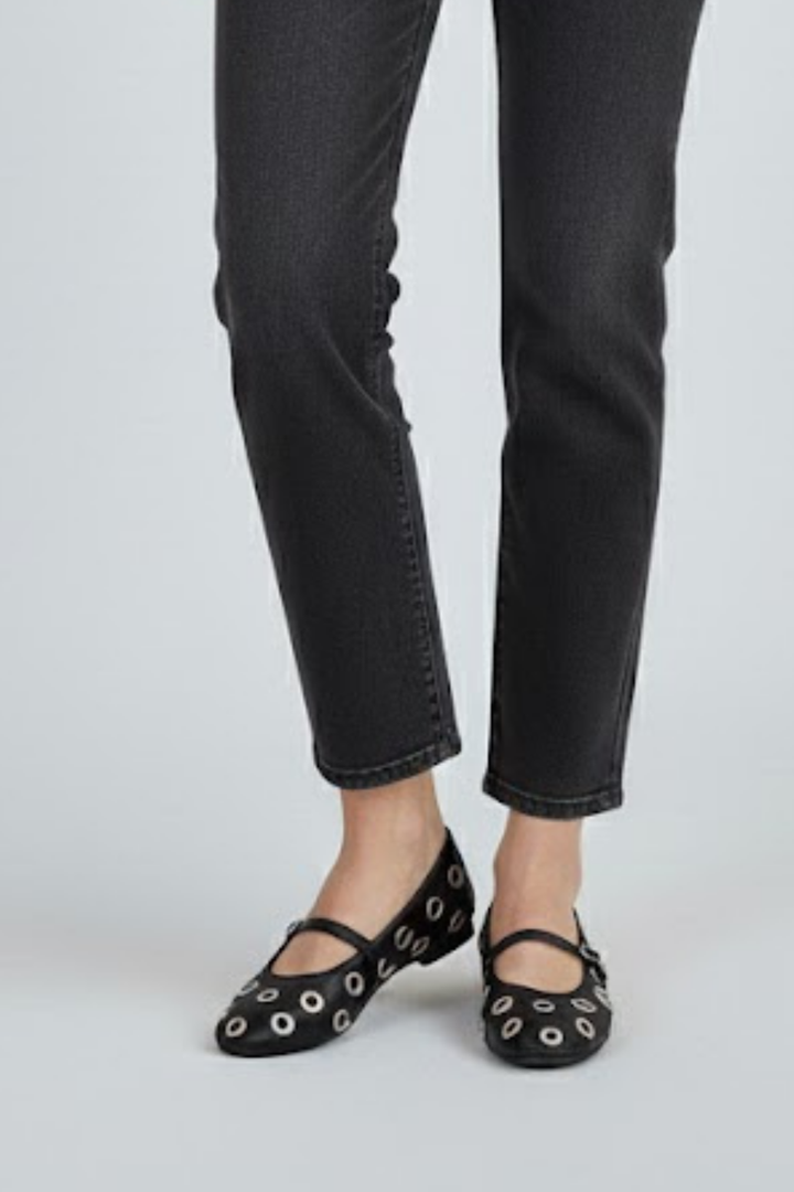 Tinta Kadın Siyah Metal Delikli Babet Ayakkabı