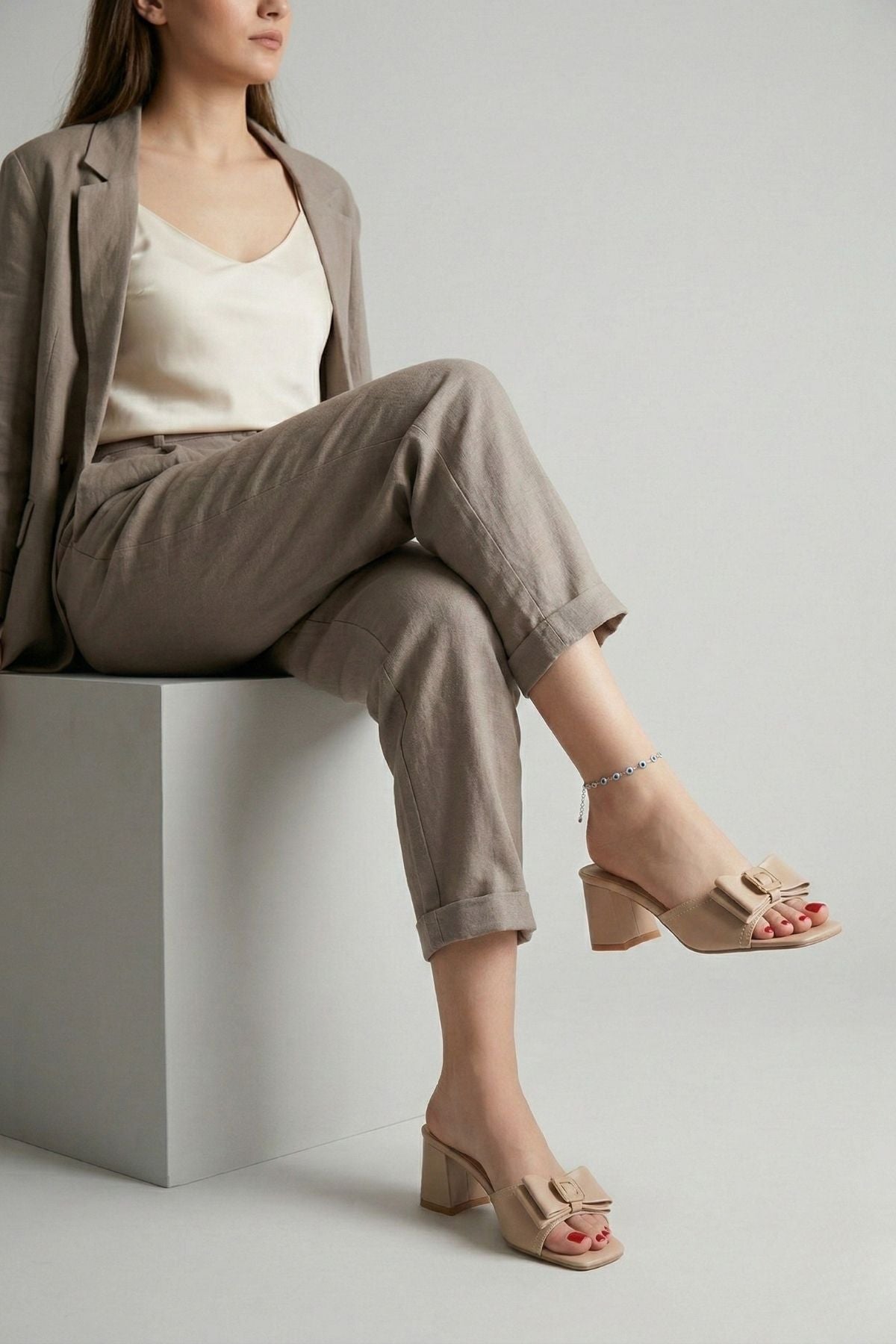 Pier Kadın Nude Tokalı Fiyonk Detaylı Topuklu Terlik