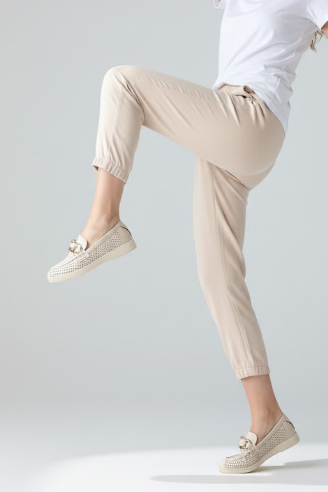 Riwan Kadın Bej Zincir Detaylı Babet Ayakkabı