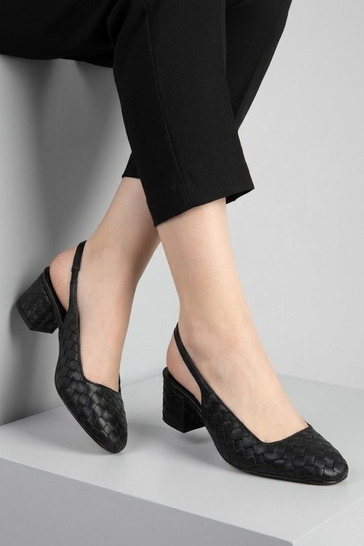 Dier Kadın Siyah Topuklu Ayakkabı