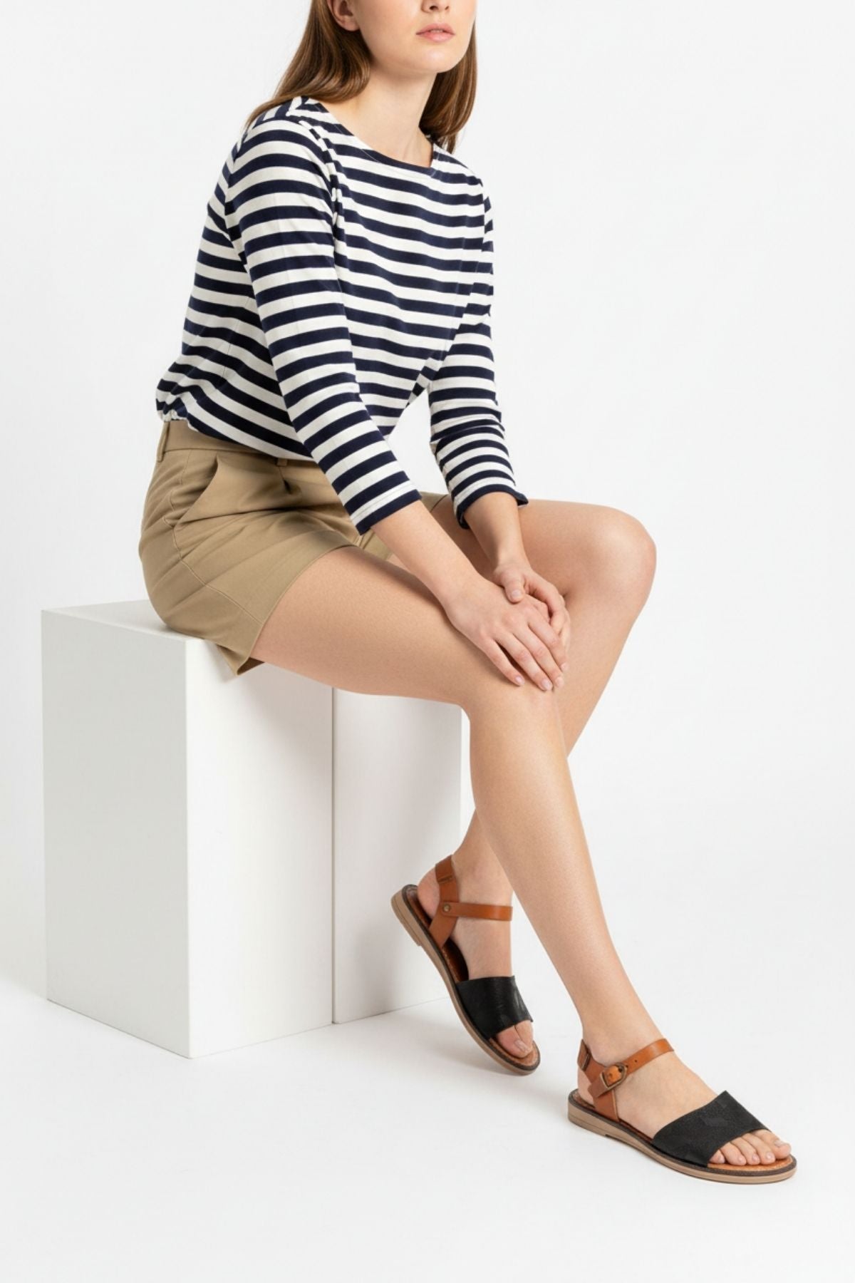 Beniksa Siyah Hakiki Deri Kadın Sandalet