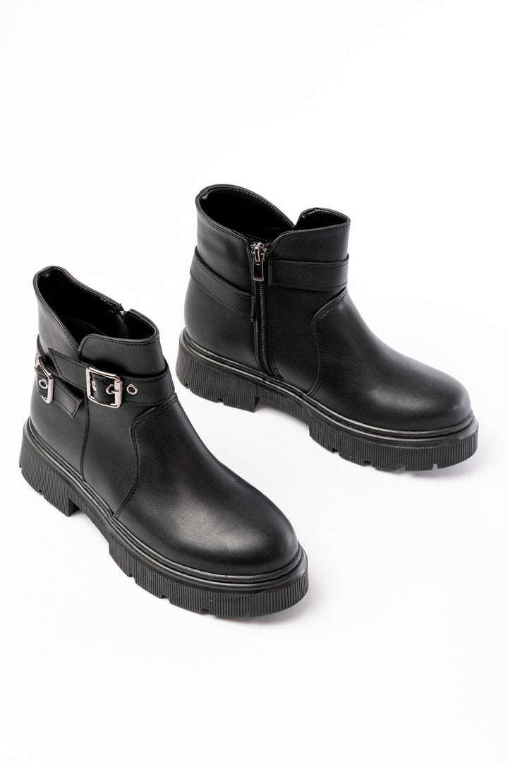 Herbin Siyah Toka Aksesuarlı Fermuarlı Kadın Bot