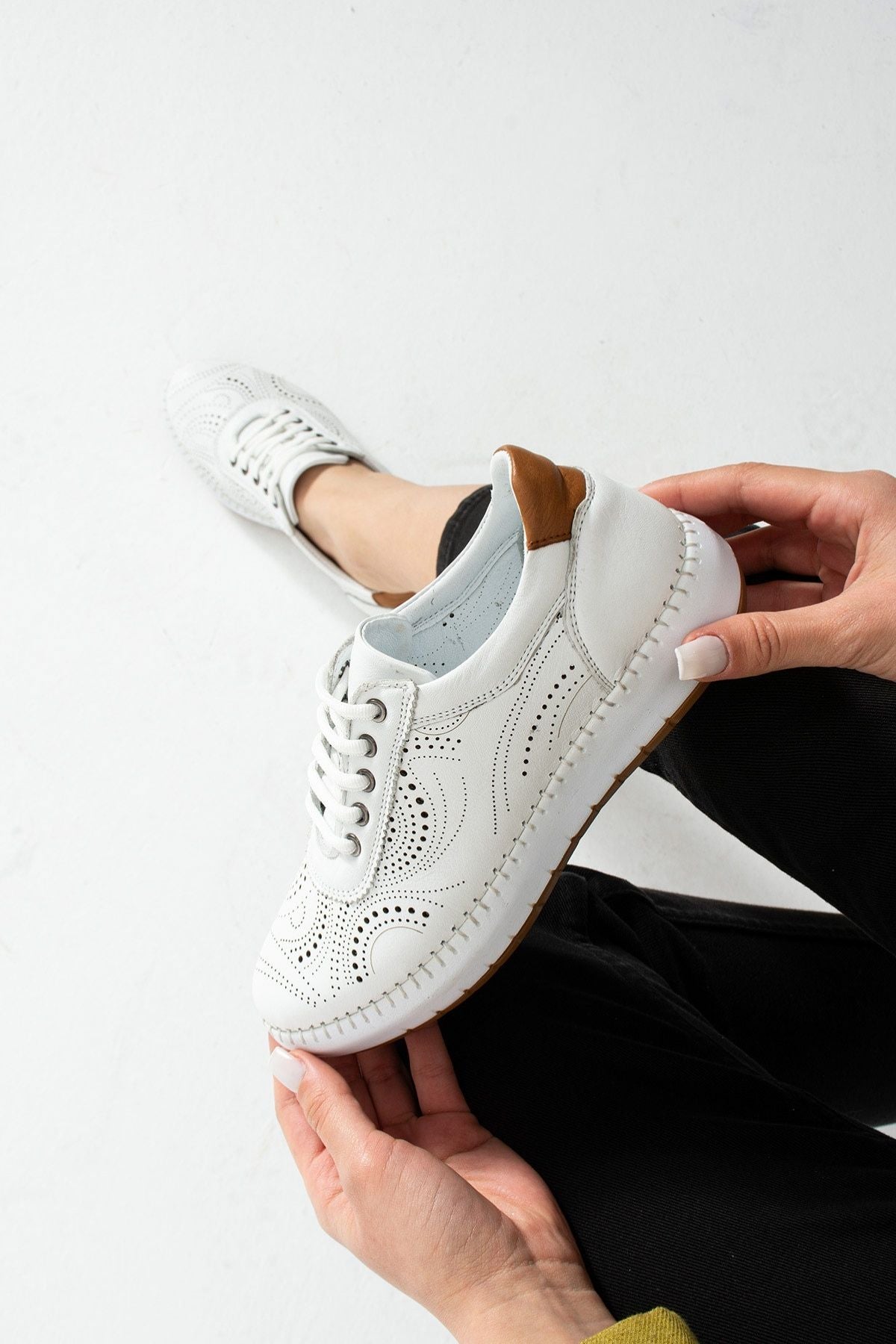 Ohen Kadın Hakiki Deri Beyaz Günlük Ayakkabı