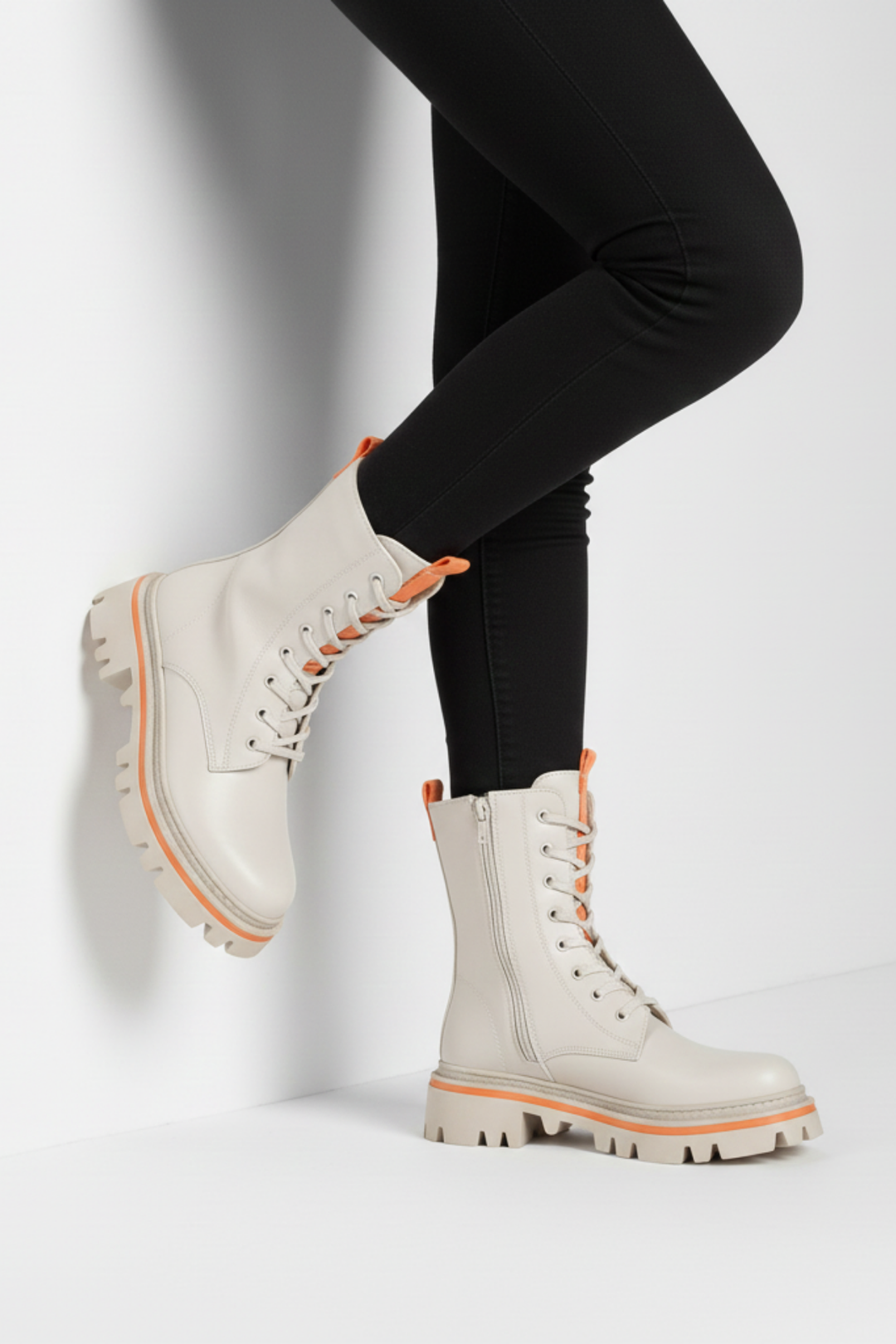 Orson Kadın Kalın Tabanlı Bej Bot