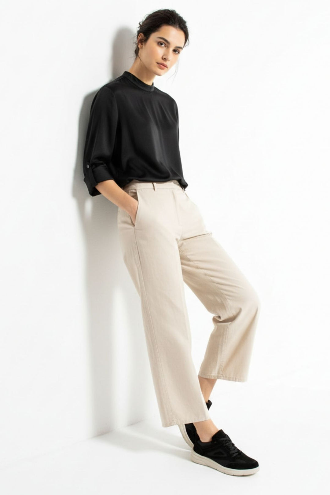 Stuan Kadın Hakiki Süet Deri Siyah Spor Ayakkabı