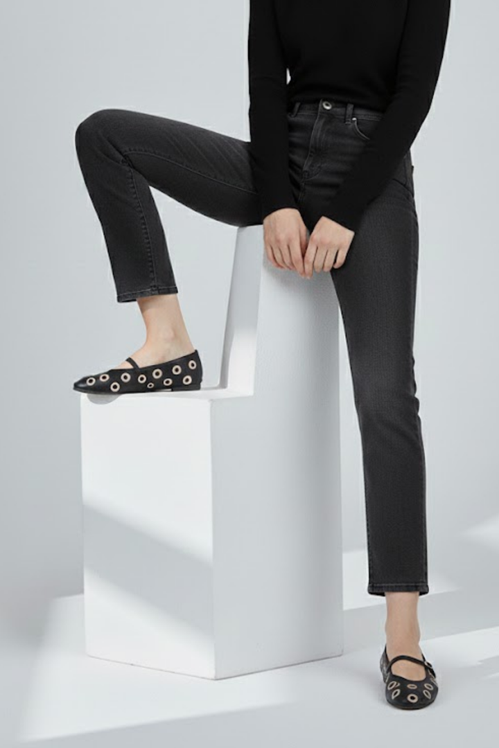 Tinta Kadın Siyah Metal Delikli Babet Ayakkabı