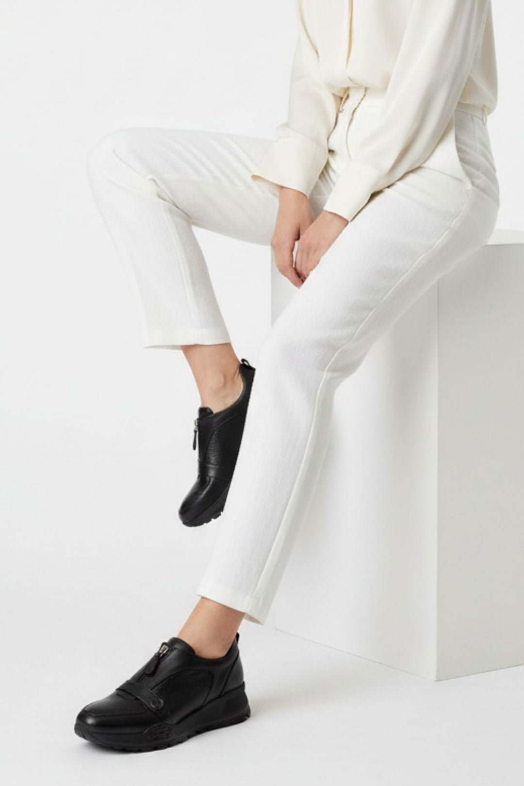 Robigo Kadın Hakiki Deri Siyah Spor Ayakkabı