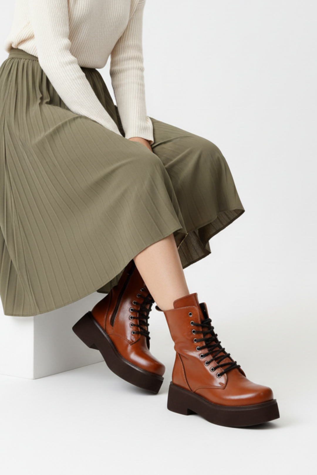 Manolya Kadın Taba Bot