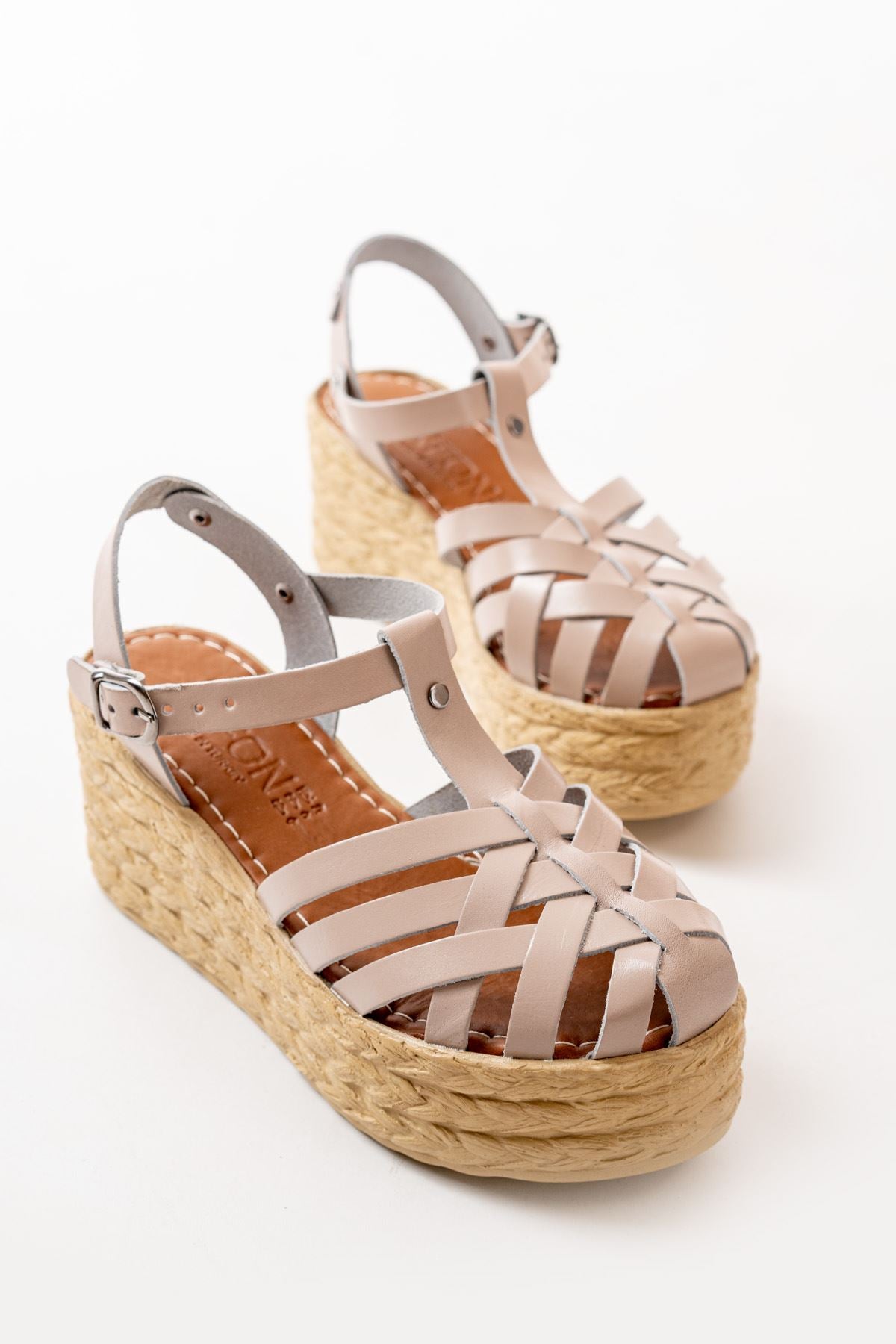 Nergan Bej Hakiki Deri Dolgu Kadın Sandalet