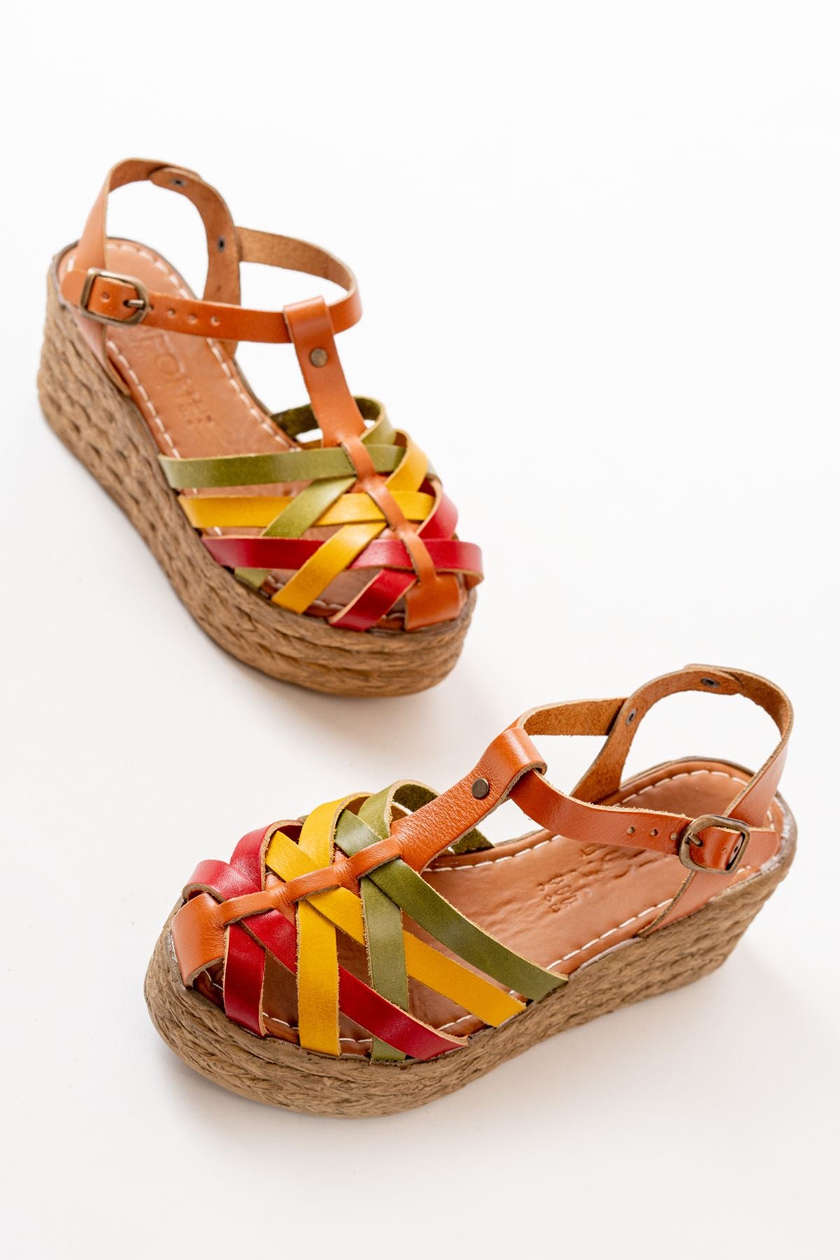 Nergan Multi Hakiki Deri Dolgu Kadın Sandalet