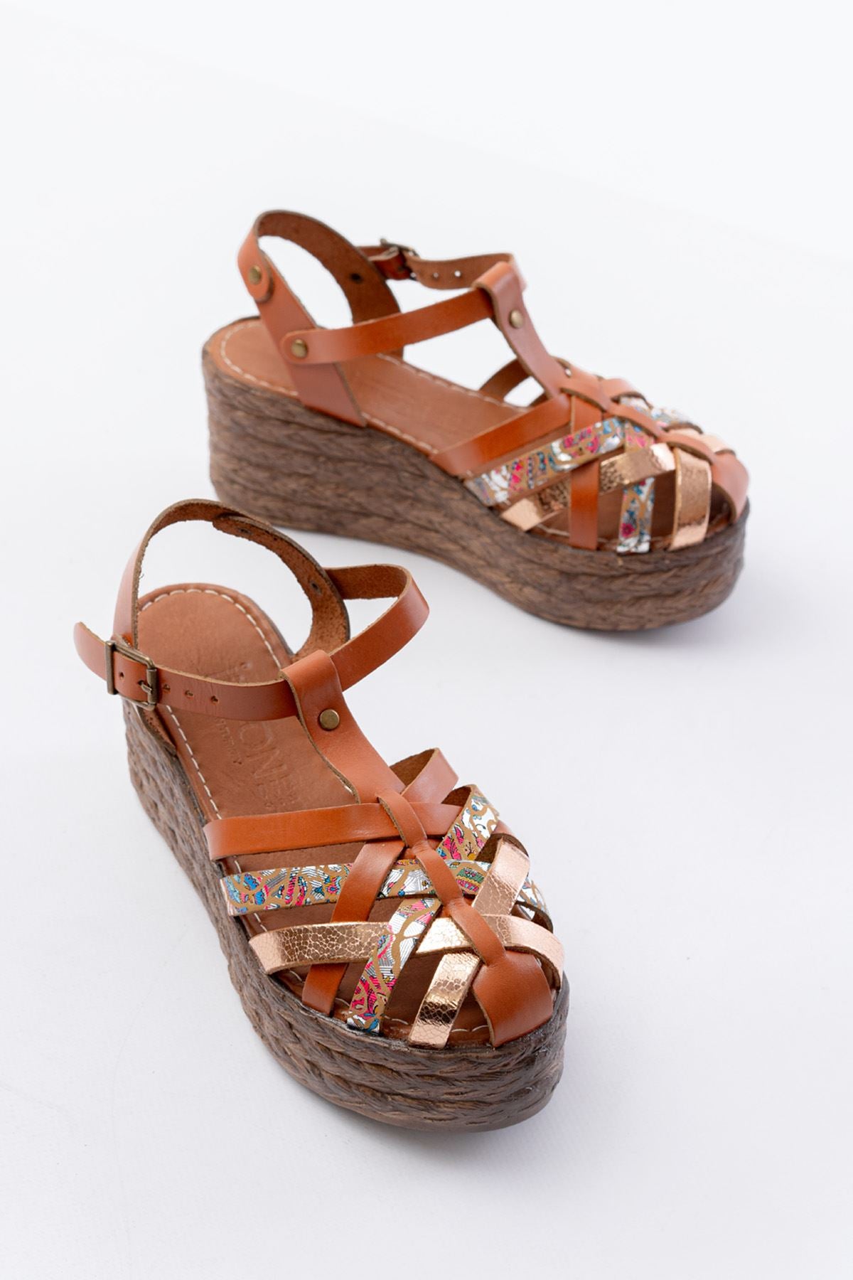 Nergan Taba Garni Hakiki Deri Dolgu Kadın Sandalet