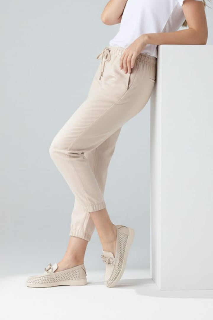 Riwan Kadın Bej Zincir Detaylı Babet Ayakkabı