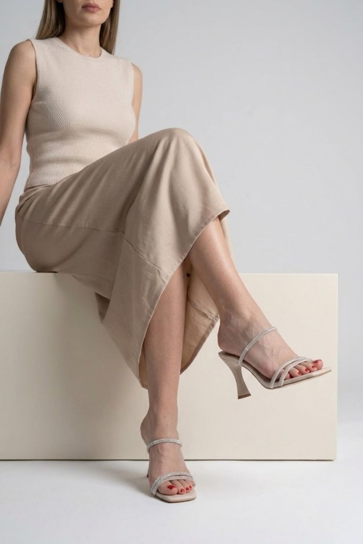 Alvina Kadın Bej Taş İşlemeli İnce Topuklu Abiye Ayakkabı