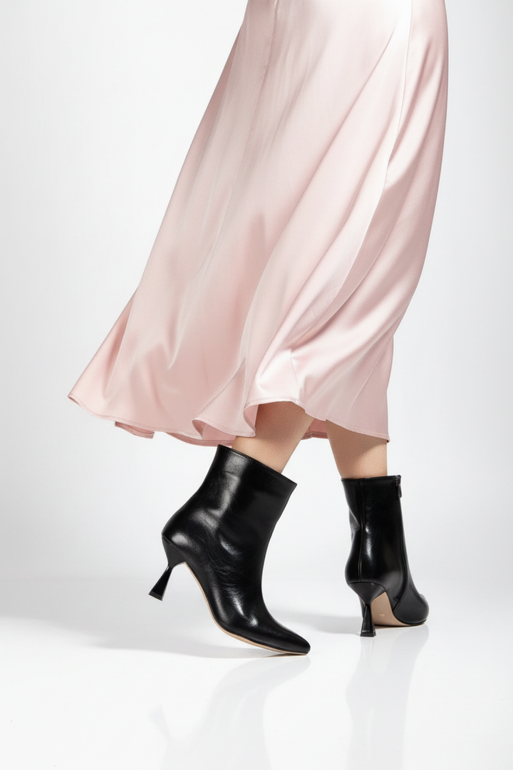 Rosven Kadın Siyah Rugan Kırışık Dokulu Kare Topuk Bot