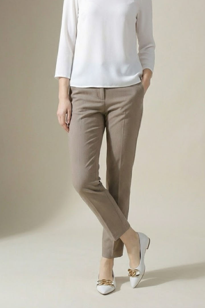 Popi Kadın Beyaz Zincir Detaylı Babet Ayakkabı