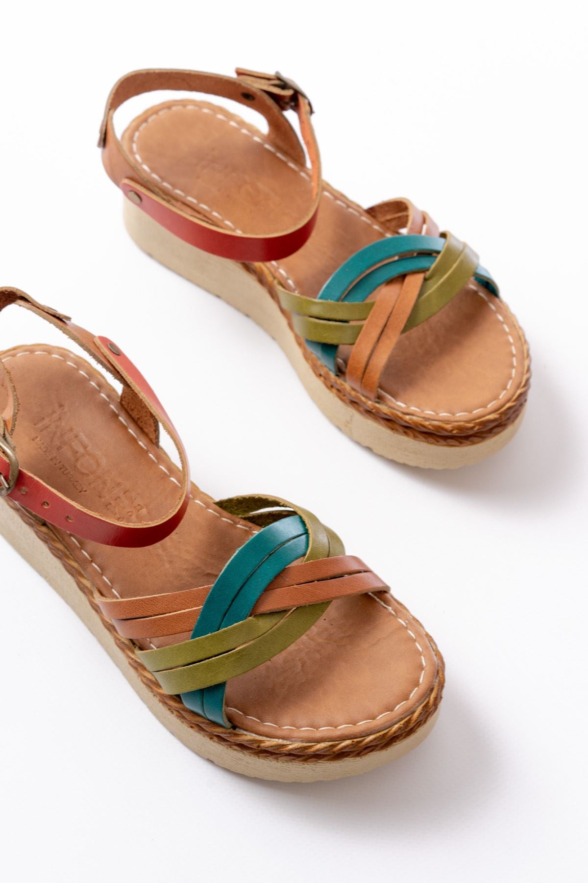 Susen Multi Hakiki Deri Taban Kadın Sandalet