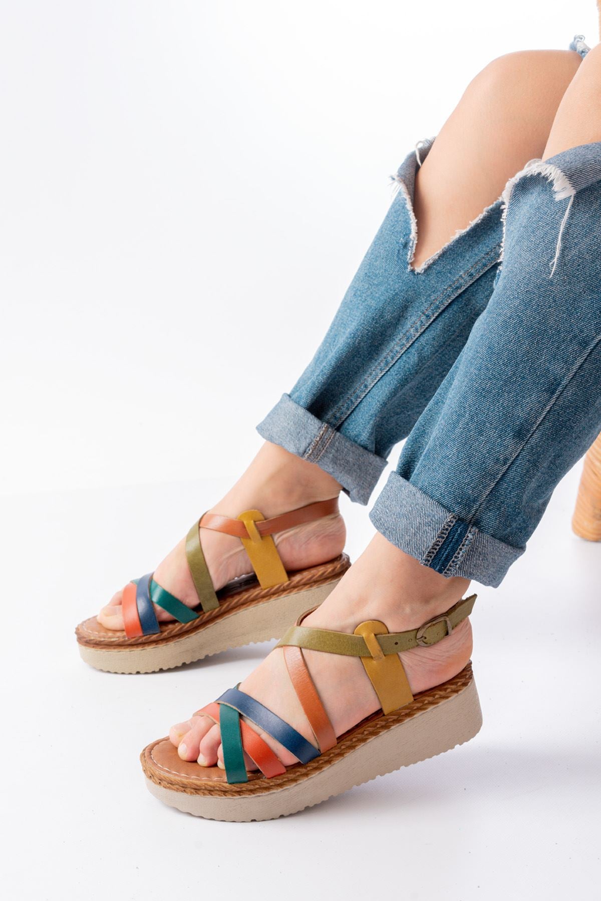 Nejane Multi Hakiki Deri Dolgu Kadın Sandalet