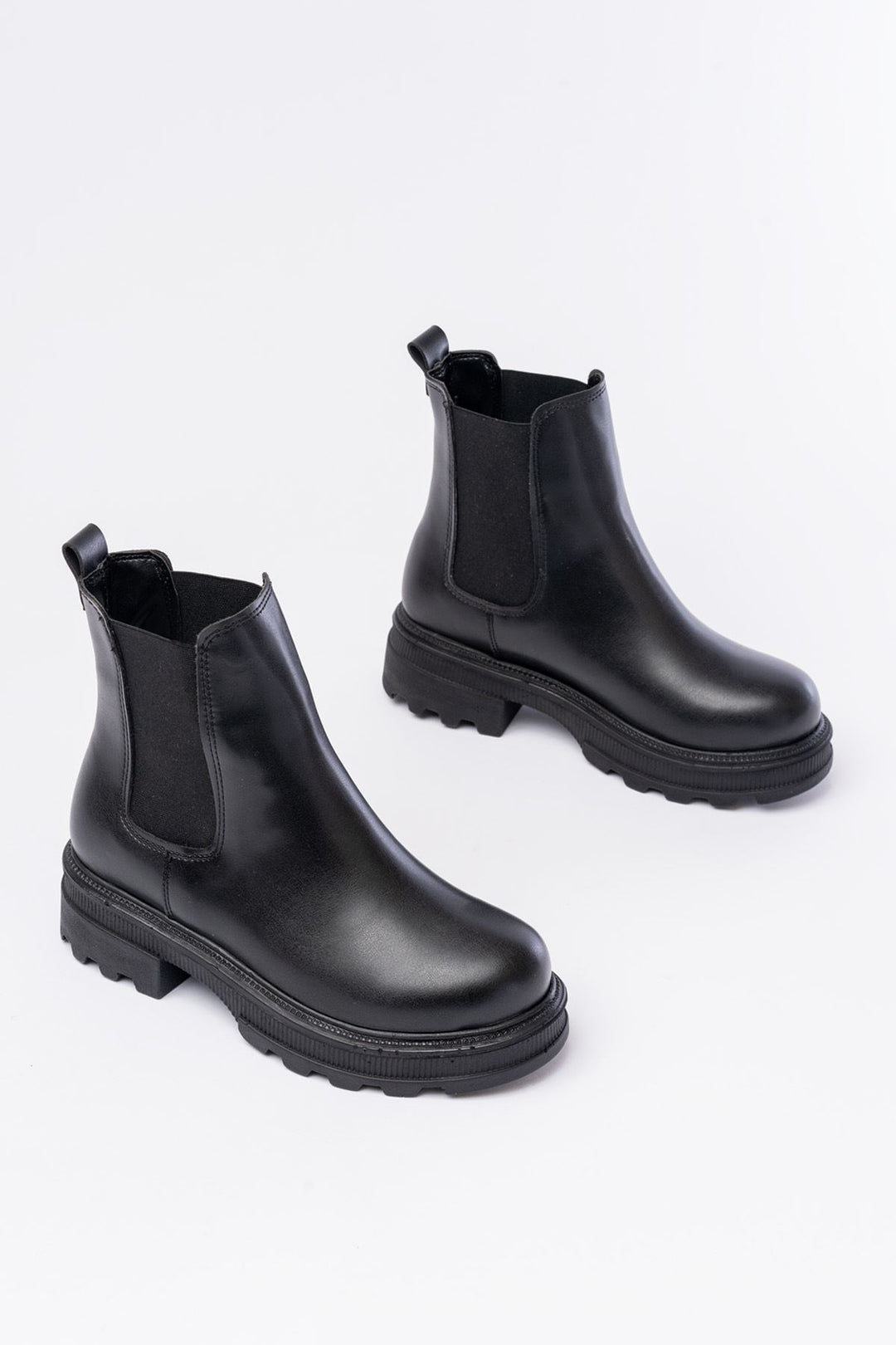 Miahun Siyah Kalın Taban Lastikli Kadın Bot