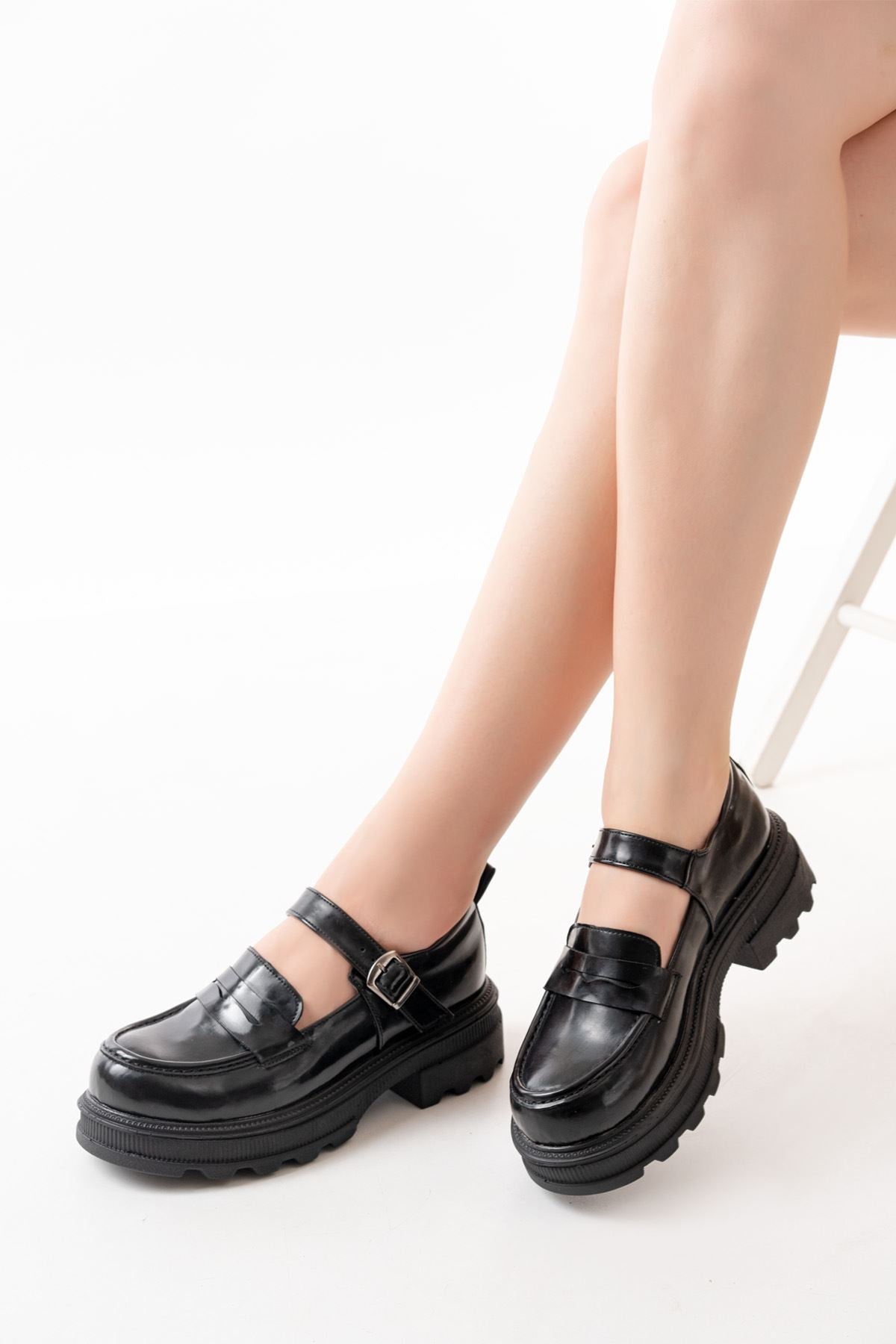 Thalen Siyah Rugan Günlük Yüksek Tabanlı Loafer Ayakkabı