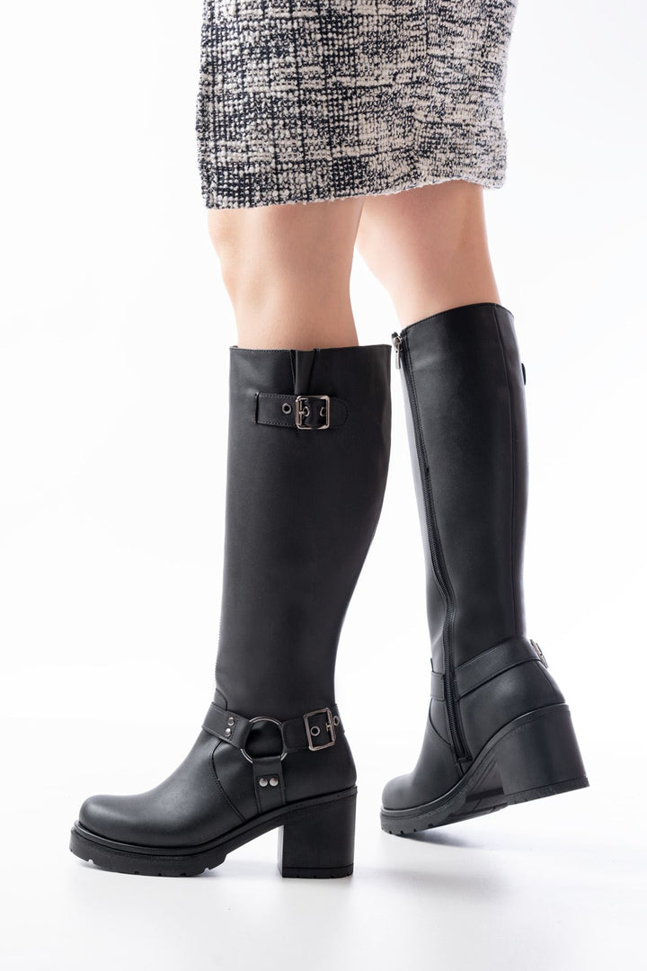 Staude Siyah Toka Aksesuarlı Topuklu Kadın Çizme