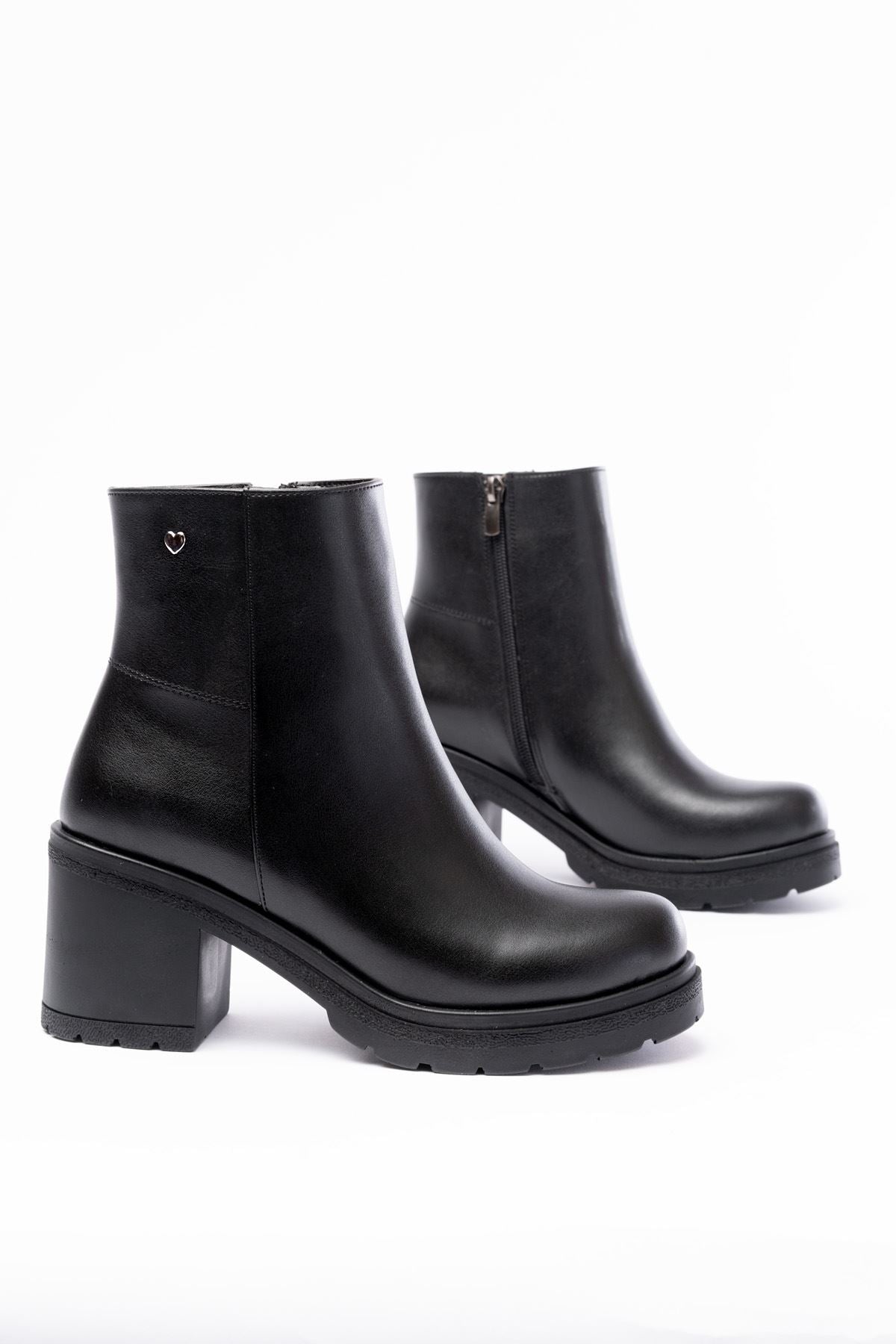 Larden Siyah Fermuarlı Kalın Topuklu Kadın Bot