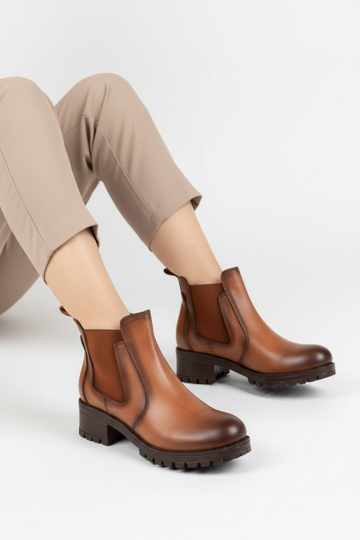 Efser Kadın Hakiki Deri Elastik Bantlı Taba Bot