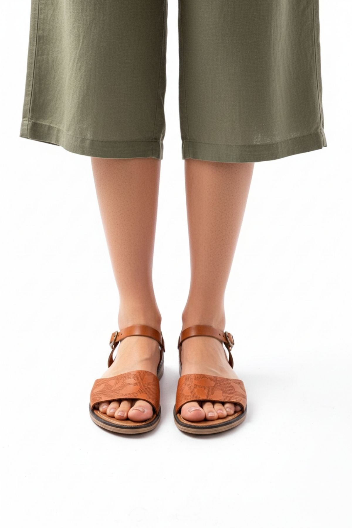 Beniksa Taba Hakiki Deri Kadın Sandalet