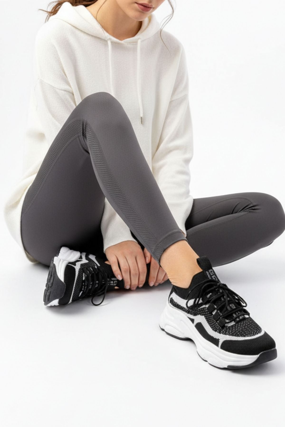 Lungma  Siyah Bağcıklı Fileli Günlük Spor Ayakkabı