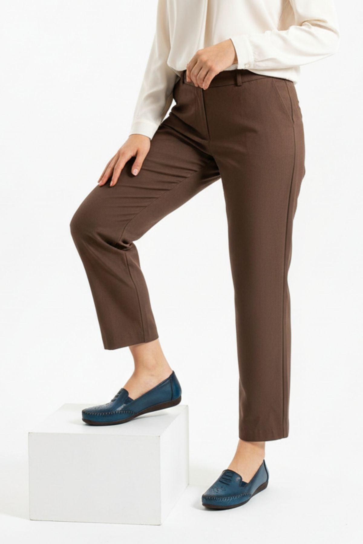 Near Kadın Hakiki Deri Mavi Günlük Ayakkabı