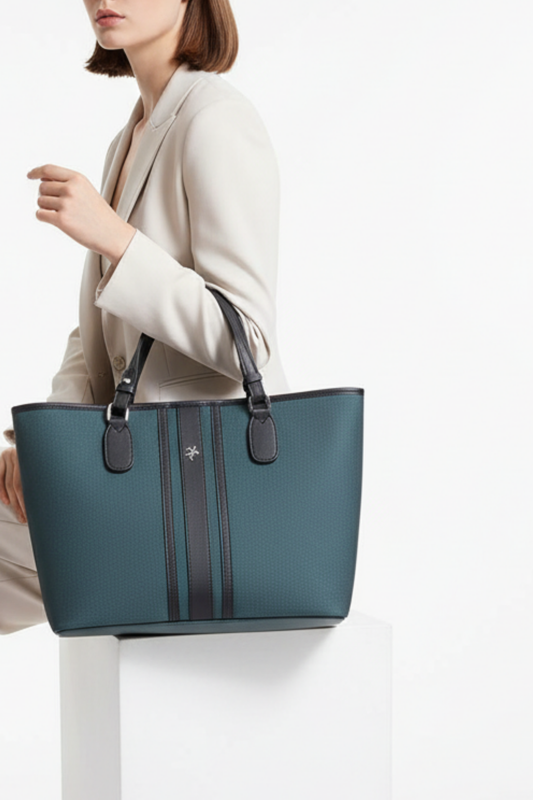 Lula Kadın Ayarlanabilir Askılı Omuz Çantası ve Çapraz Çanta