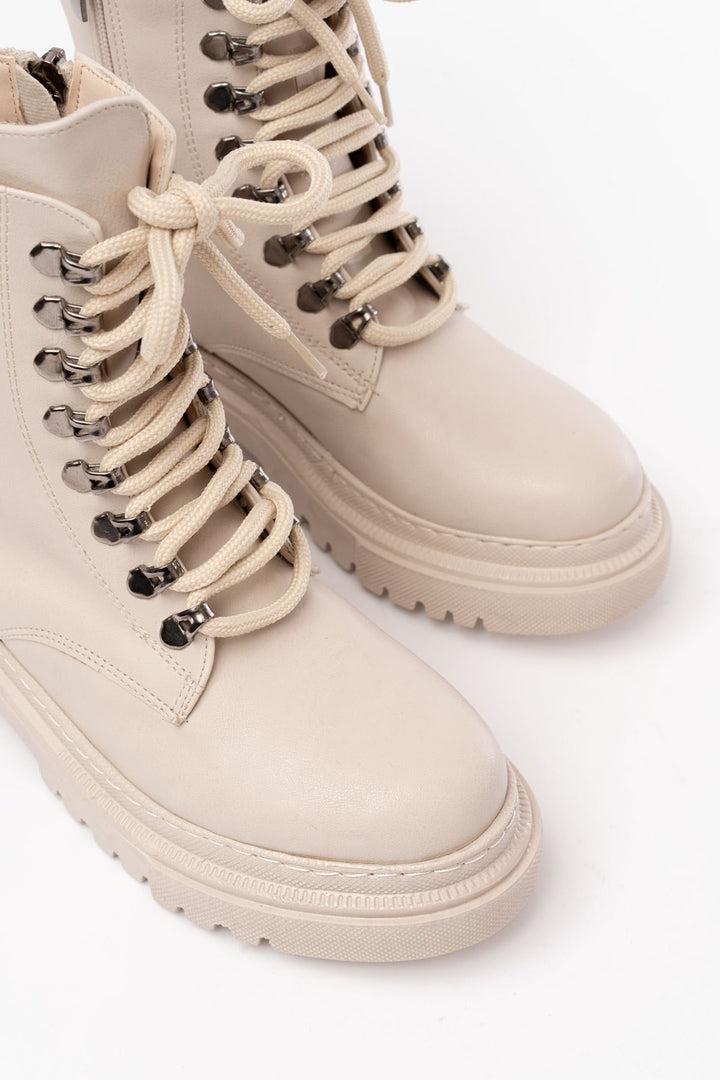 Nayza Bej Bağcıklı Fermuarlı Kadın Bot