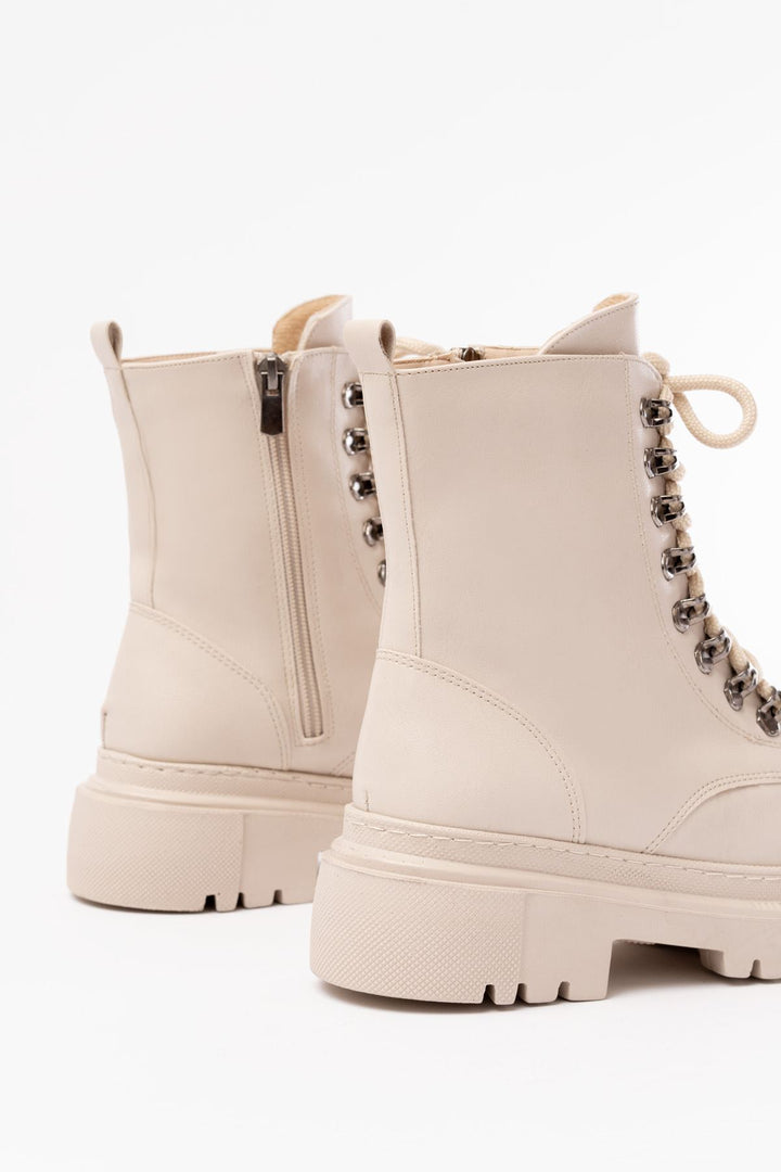 Nayza Bej Bağcıklı Fermuarlı Kadın Bot