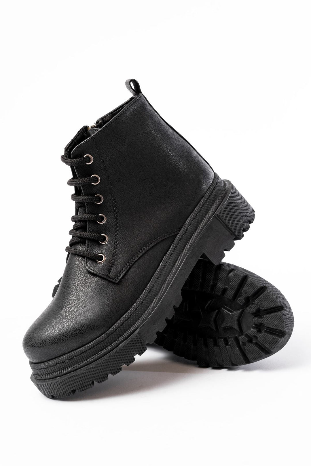 Zaverya Siyah Bağcıklı Fermuarlı Kadın Bot