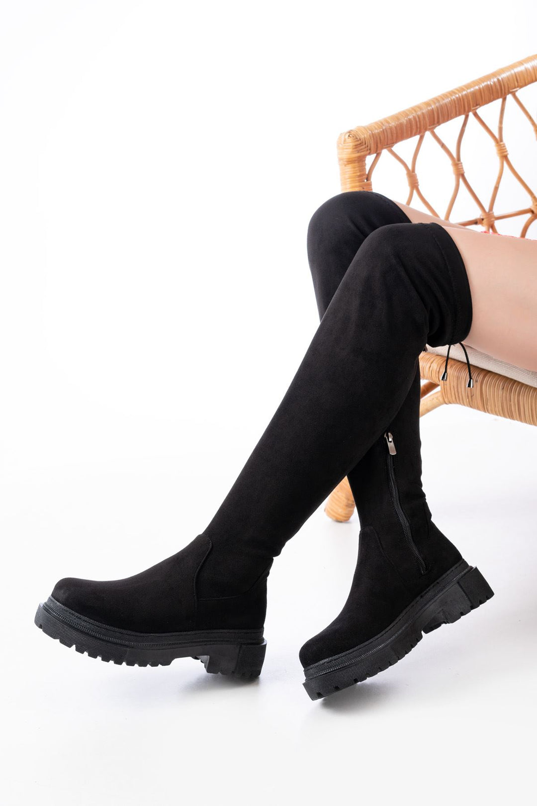 Lilyaz Siyah Süet Fermuarlı Diz Üstü Bağcıklı Çorap Kadın Çizme 812-2194SİS
