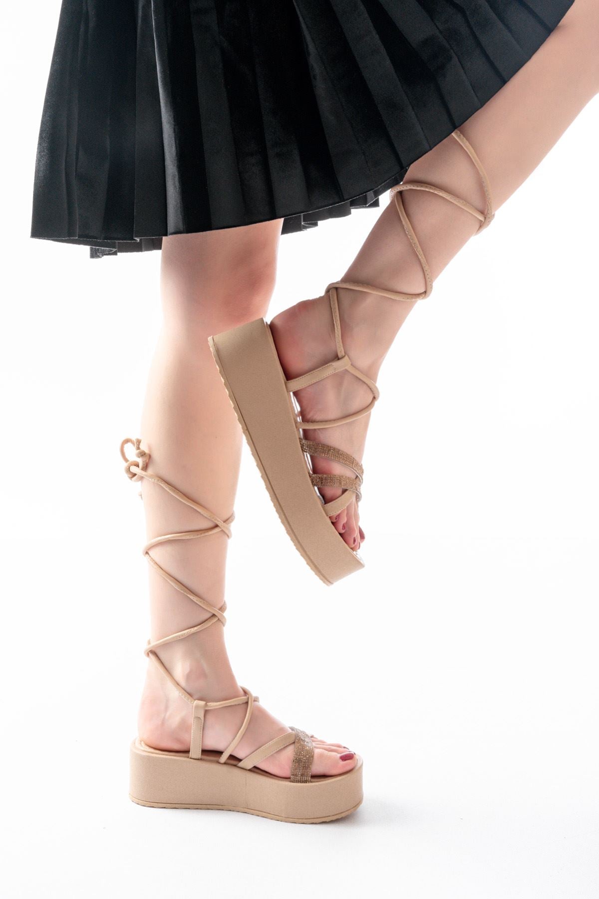 Ginvers Nut Rose Taşlı Bilekten Bağlamalı Kadın Sandalet