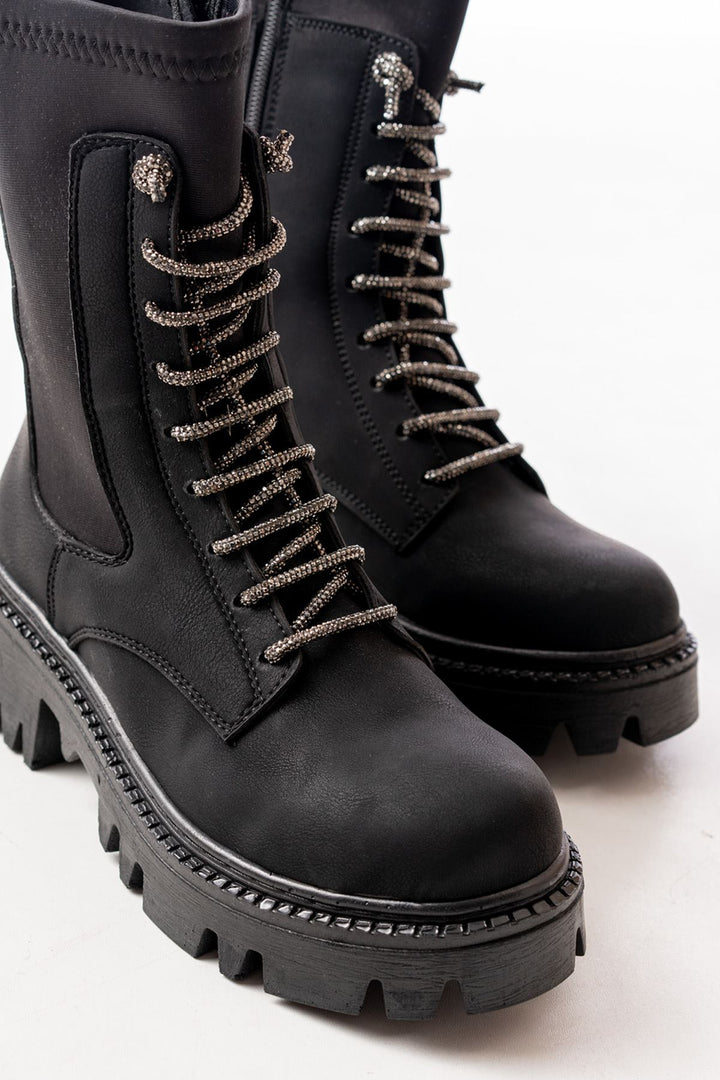 Badel Siyah Zümrüt Düz Topuklu Bağcıklı Fermuarlı Kadın Bot