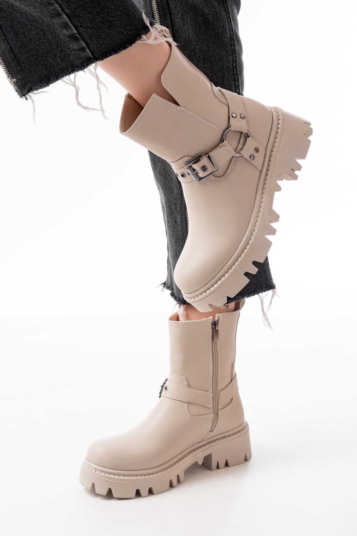 Bahen Bej Fermuarlı Toka Detay Kadın Bot