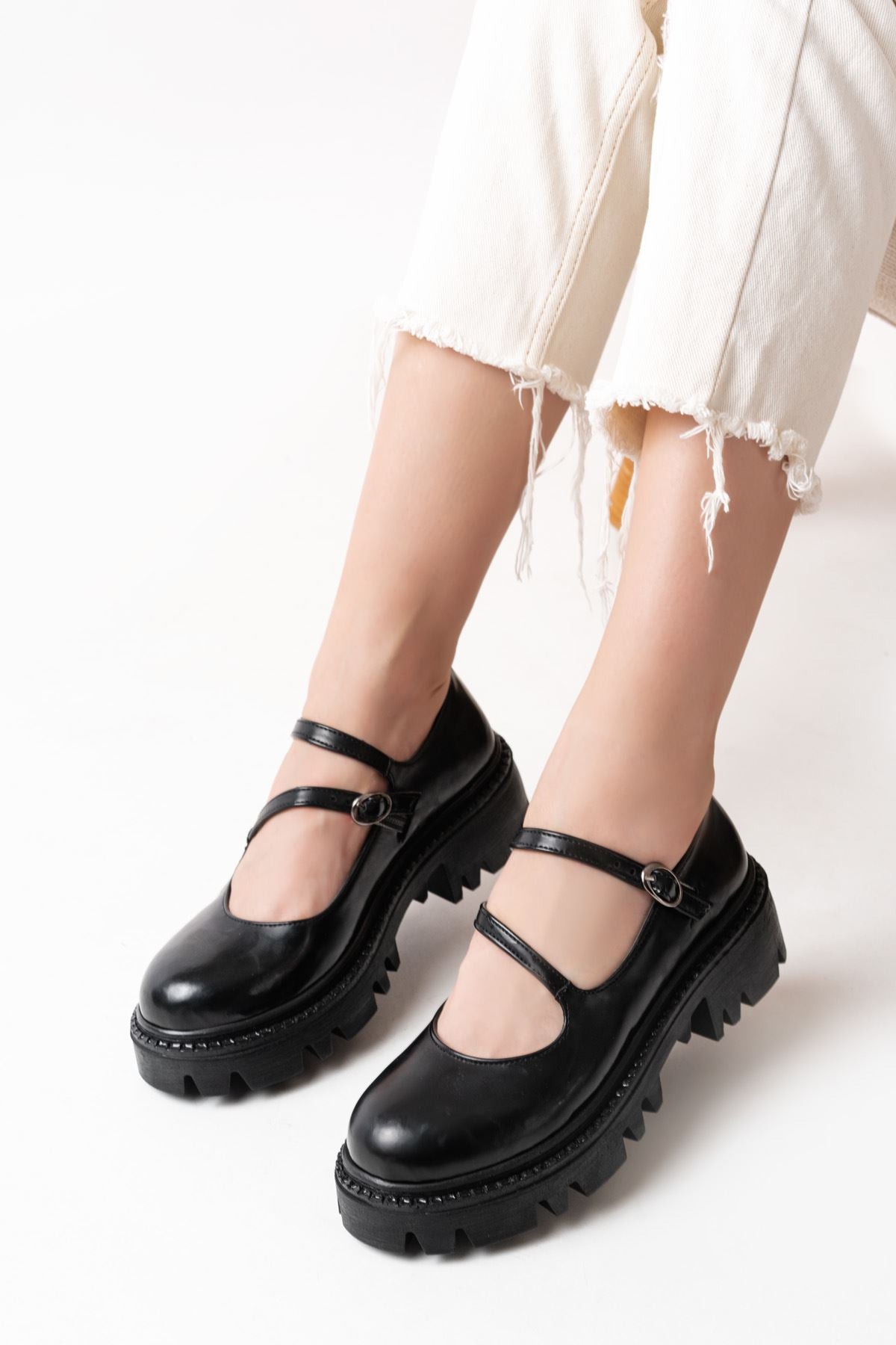 Ayones Siyah Rugan Günlük Yüksek Tabanlı Loafer Ayakkabı