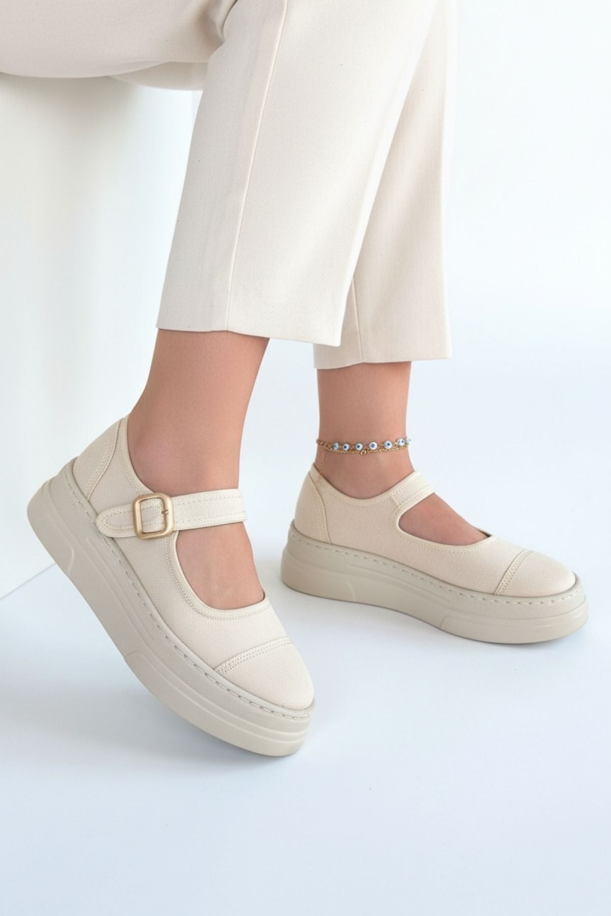 Lunni Kadın Bej Keten Bantlı Babet Ayakkabı