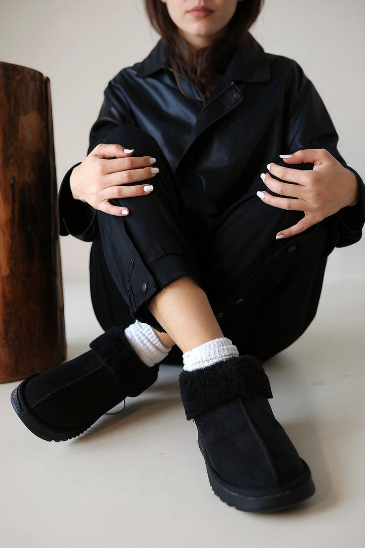 Abby Kadın Siyah Süet İçi Kürklü Bot