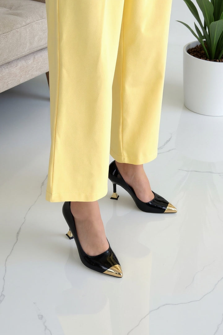 Artem Kadın Siyah Rugan Topuklu Ayakkabı