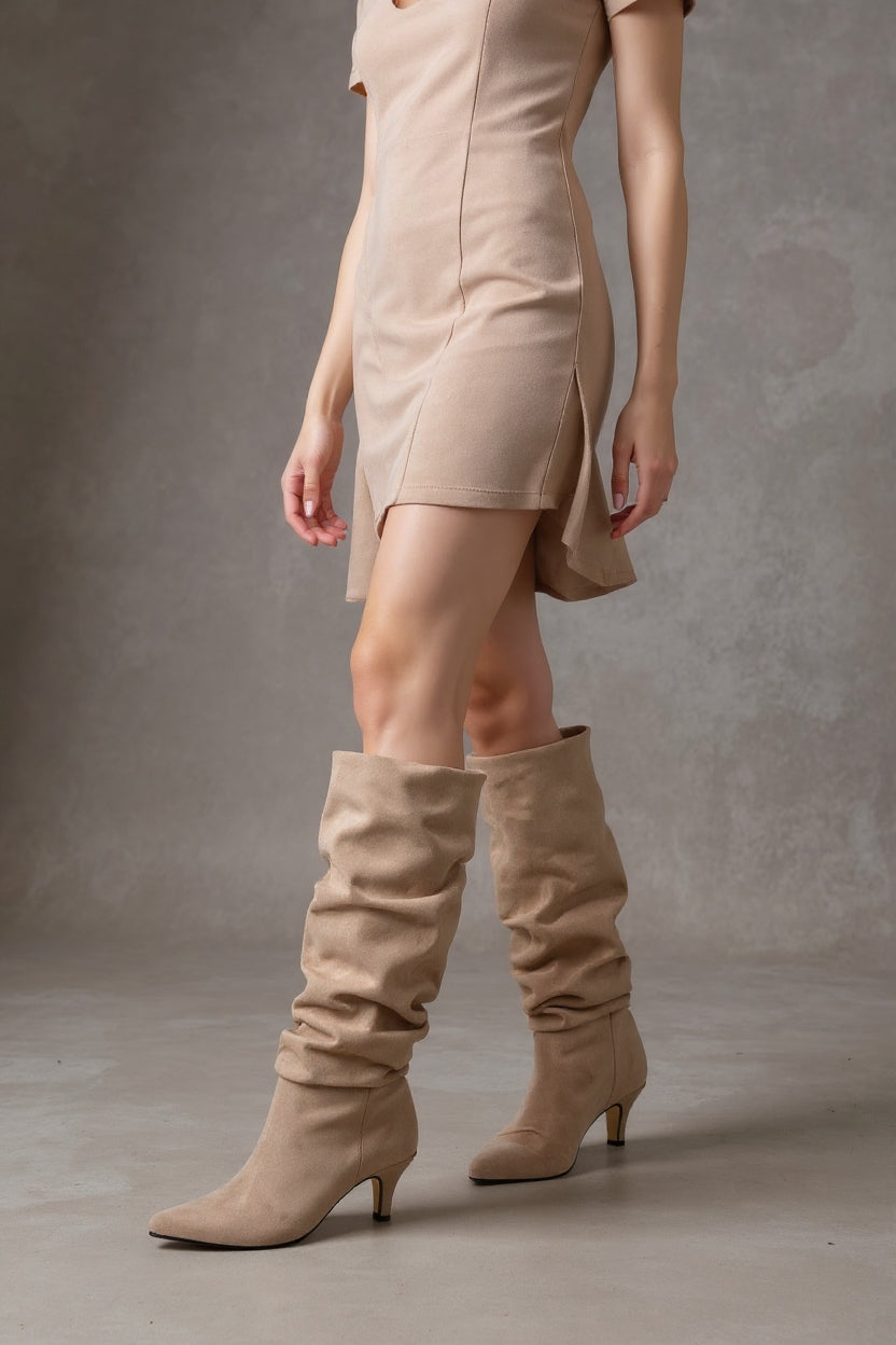Aybin Bej Süet Körüklü İnce Topuklu Kadın Çizme
