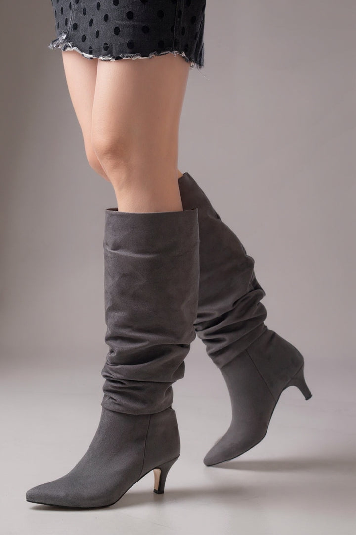 Aybin Gri Süet Körüklü İnce Topuklu Kadın Çizme