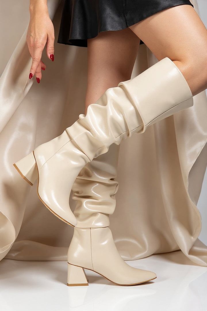 Ayzena Bej Körüklü Kalın Topuklu Kadın Çizme