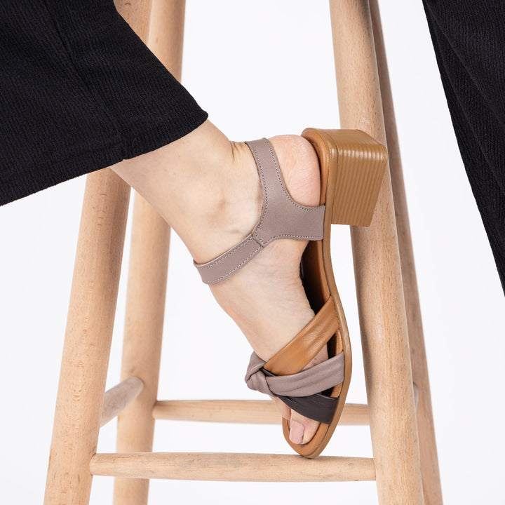 Kastel Vizon Hakiki Deri Kadın Topuklu Sandalet