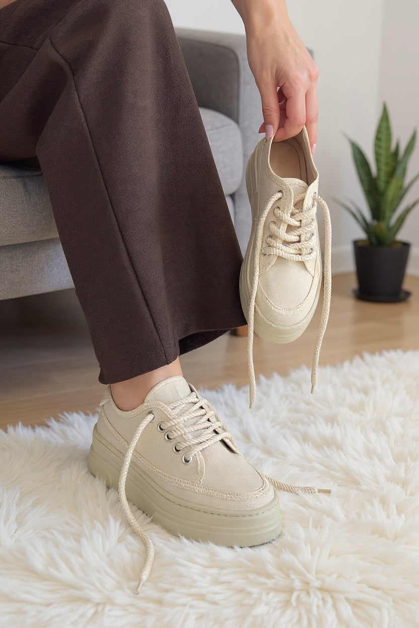 Carin Kadın Bej Keten Bağcıklı Spor Ayakkabı