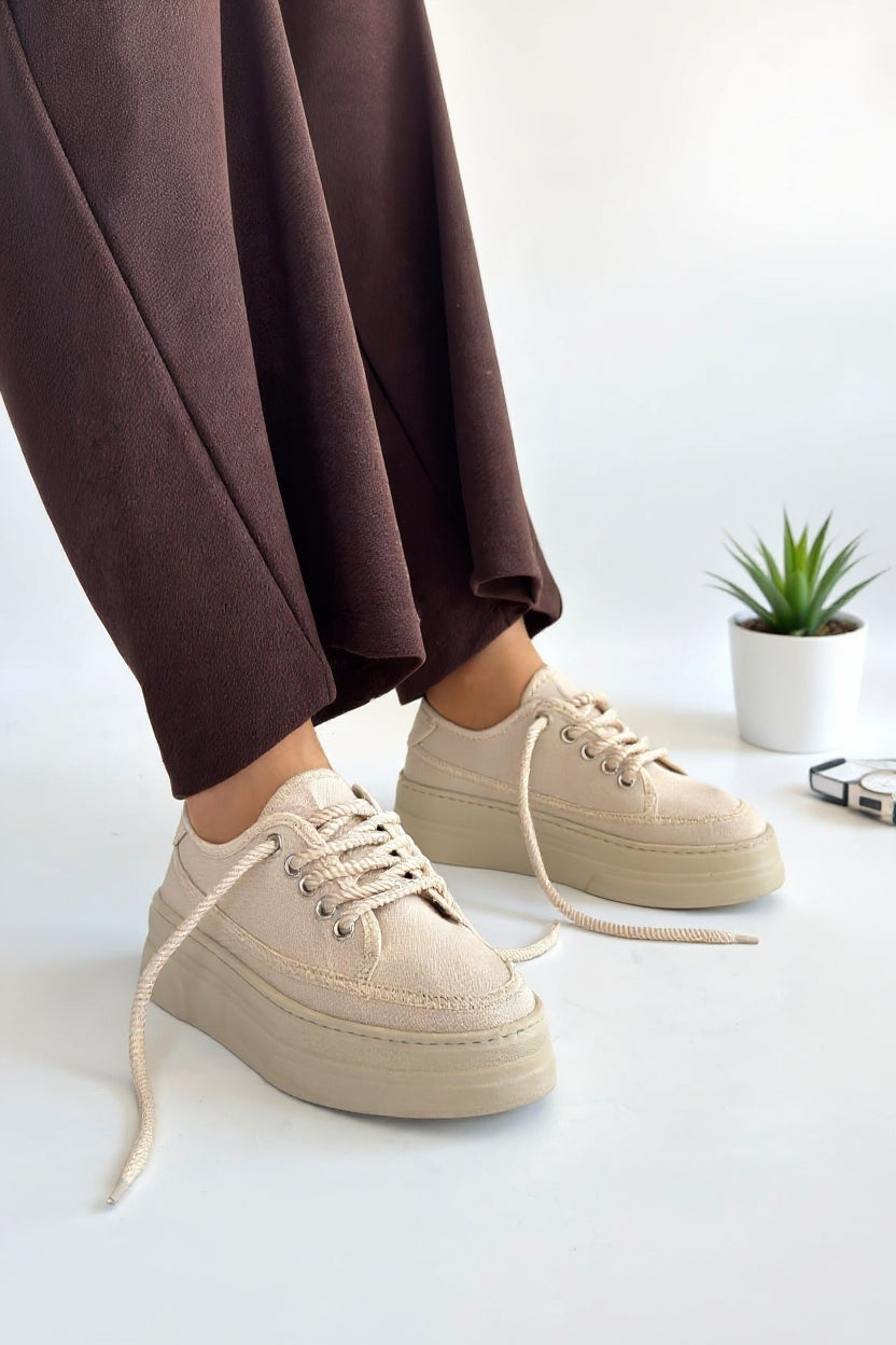 Carin Kadın Bej Keten Bağcıklı Spor Ayakkabı